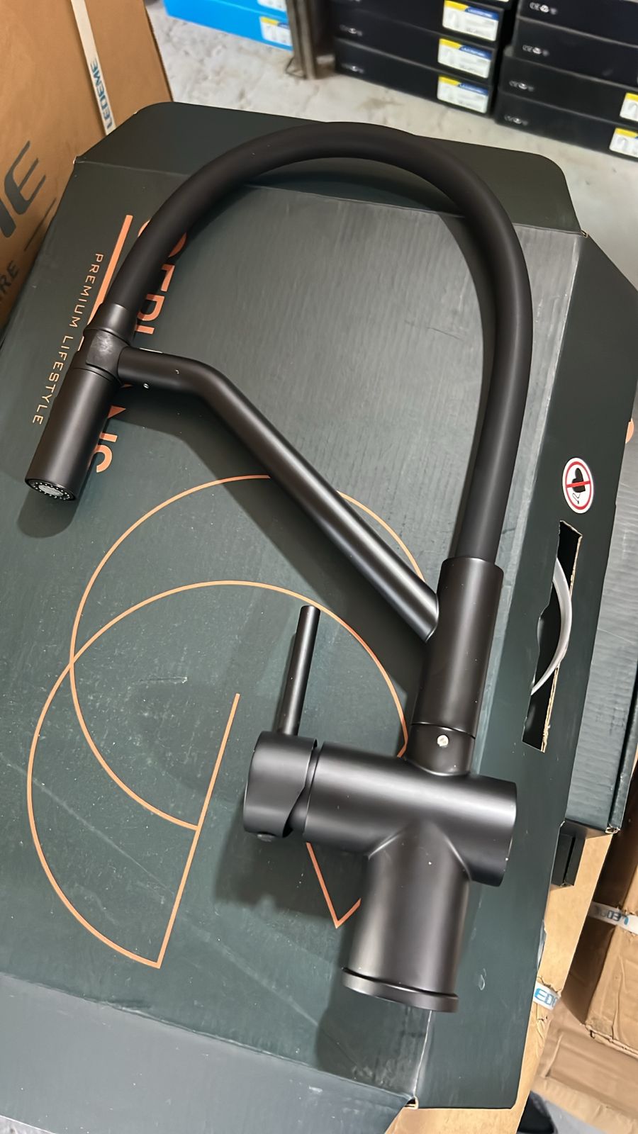 LEDEME смеситель д\кухни  K 14292 B-2  черный   /8 *_ 