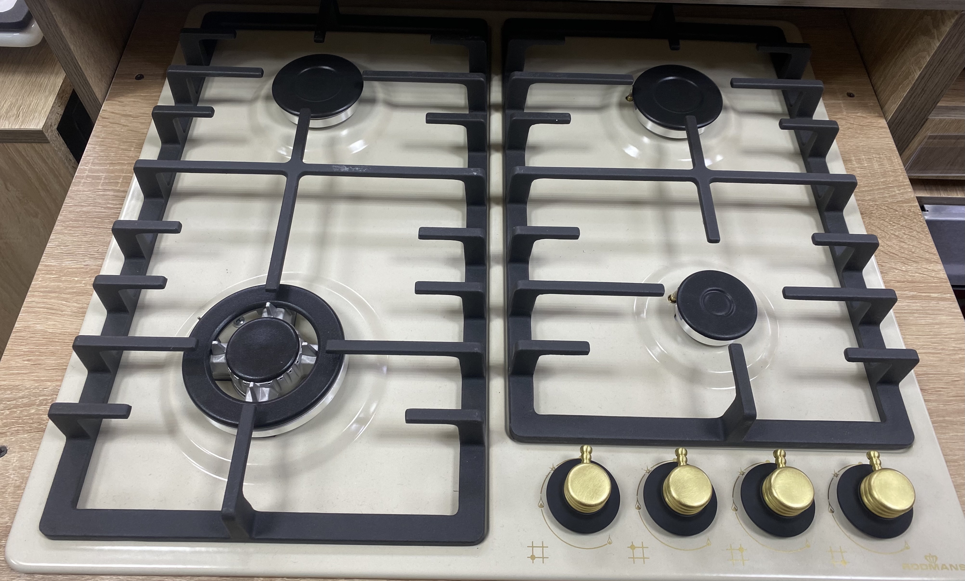 RODMANS  варочная панель газовая   BHG 6401 TD S G OW     эсп.конф.,с газ.конт, зол.руч.     НОВИНКА