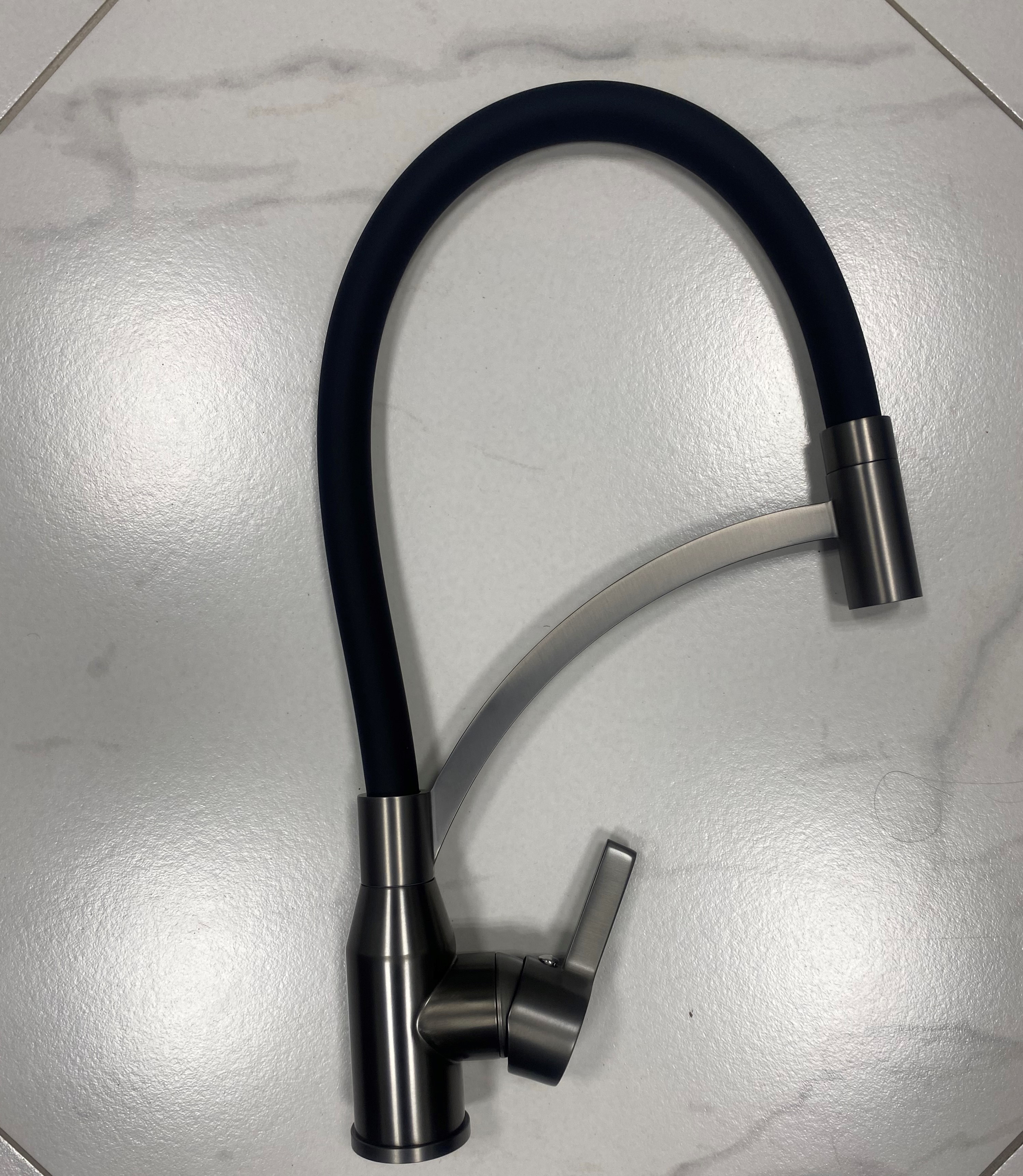 FABIA-Lux   смеситель для кухни FS 8244Q-01   графит/черн.шланг