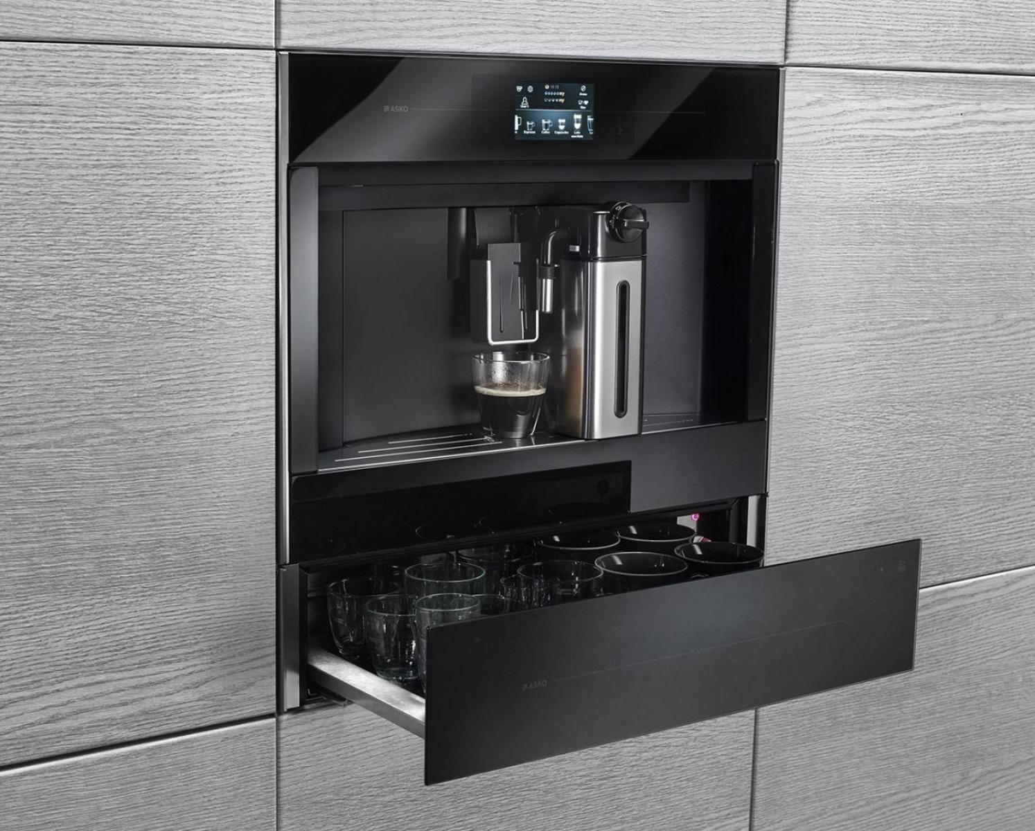 Духовой шкаф Bosch Serie 8 HBG676ES6